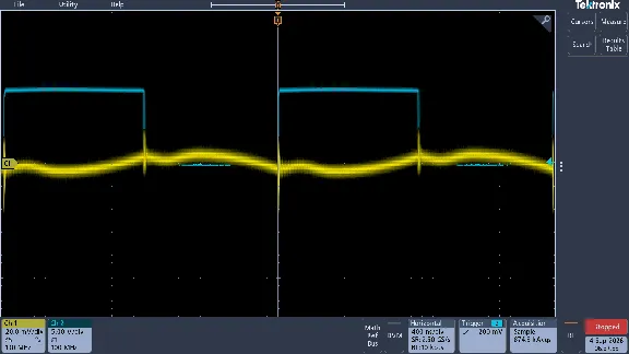 Correctly routed control feedback trace