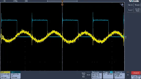 Large input loop: Blue SW, Yellow Vout